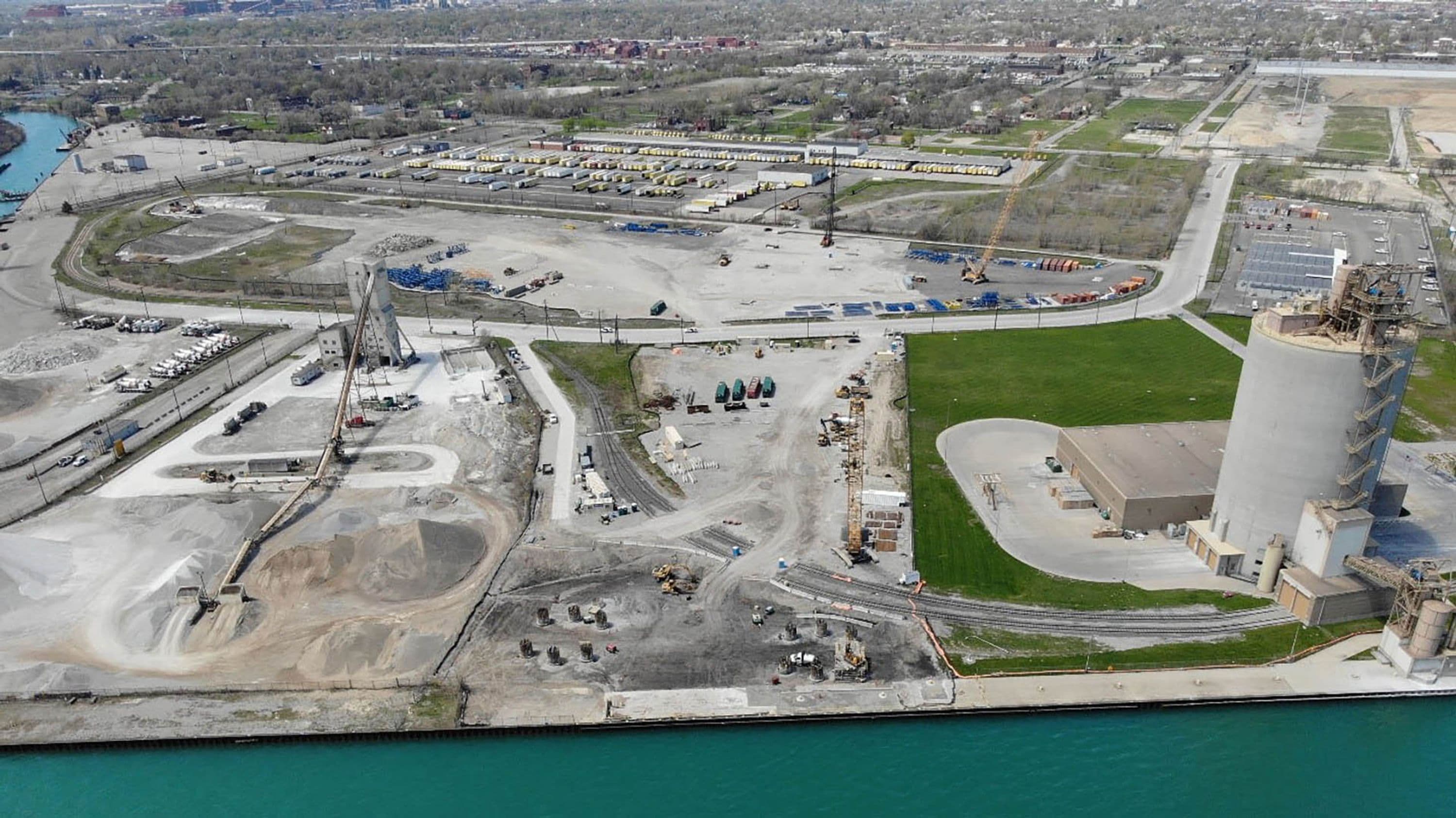 Tower footing concrete pour at Canadian bridge site: 3