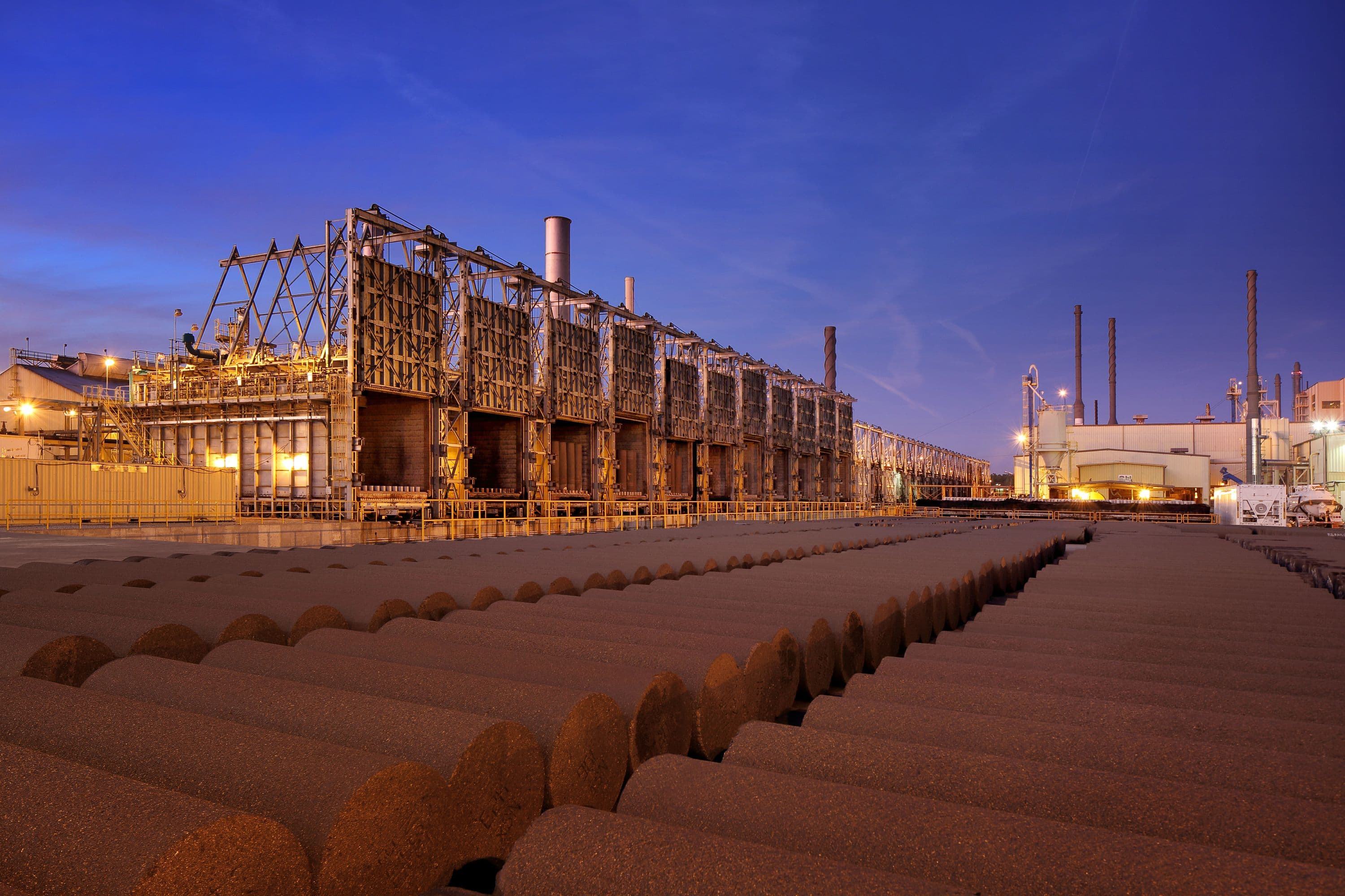 Bake furnaces and graphite electrodes