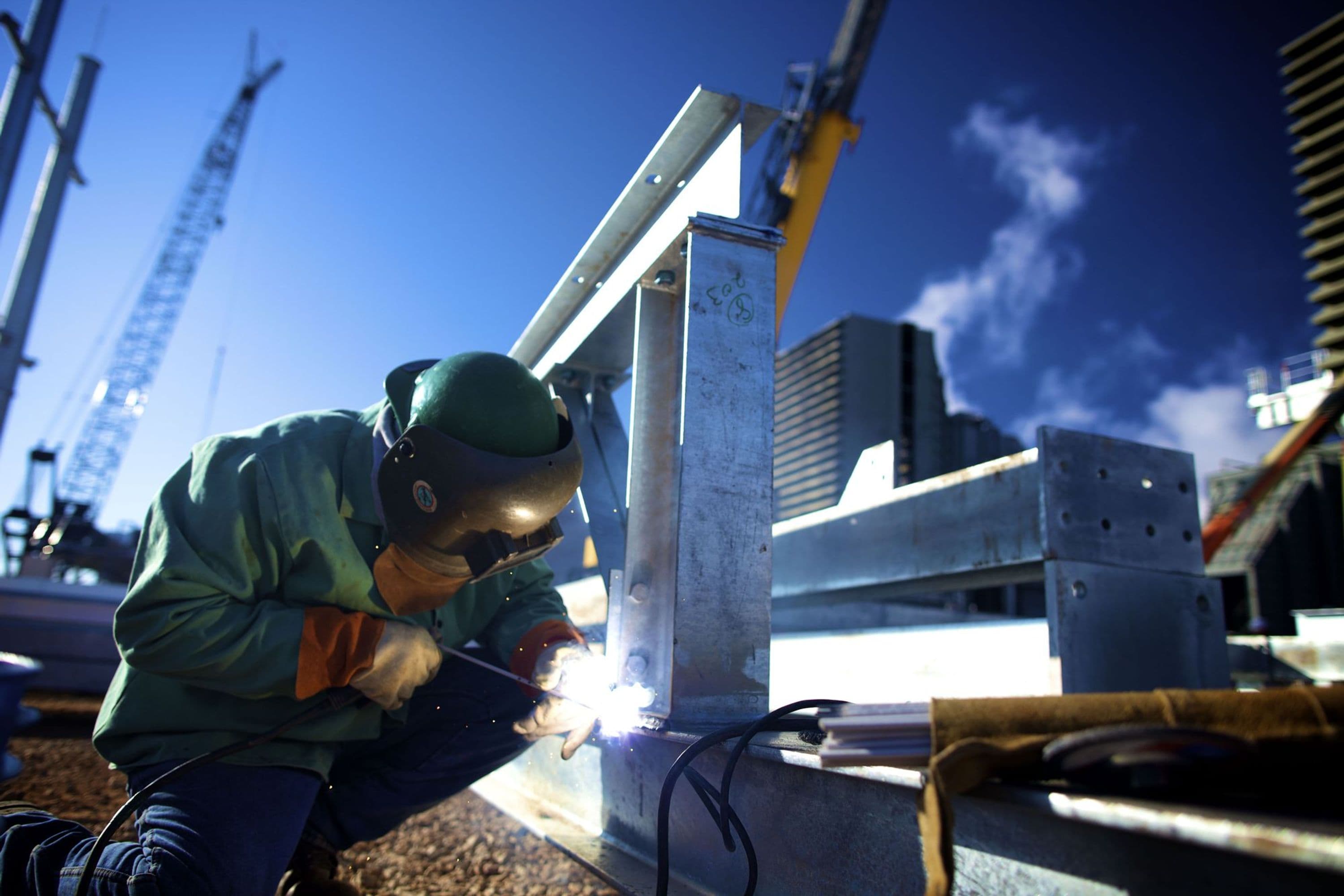 Circuit breaker steel assembly